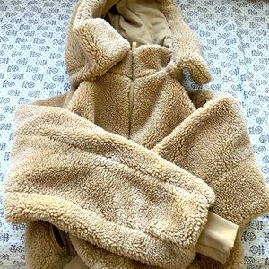 ALO FOXY CROPPED SHERPA JACKET. SIZE SMALL. LIGHTLY LOVED 💕😊 🐻
